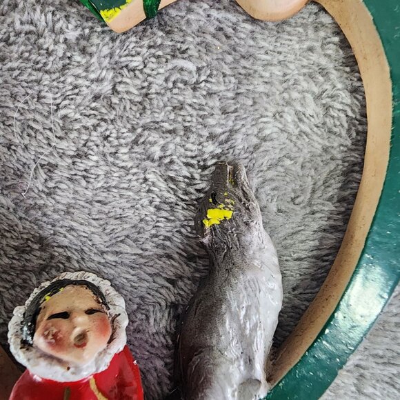 Vintage Handcrafted Alaska Heart Ornament Inuit Figure & Wolf A.R.T. Alaska Inc. - Picture 3 of 7